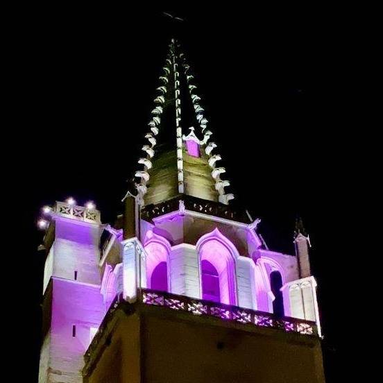Éclairage du clocher de l’église Sainte Marthe à Tarascon
